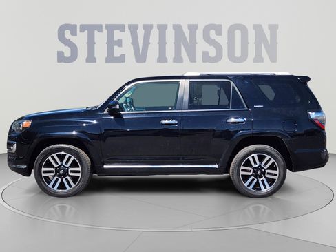 Used 2019 Toyota 4Runner Limited w/ Preferred Accessory Package AWD/4WD image 2