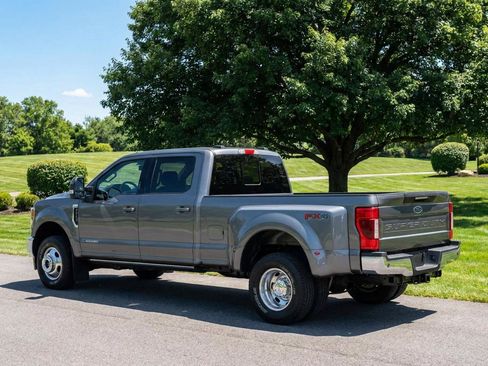 Used 2022 Ford F350 Lariat w/ Lariat Ultimate Package AWD/4WD image 11