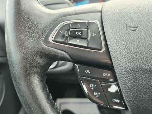 Used 2019 Ford Escape SEL AWD/4WD image 25