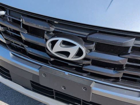 Used 2025 Hyundai Tucson SEL FWD image 12