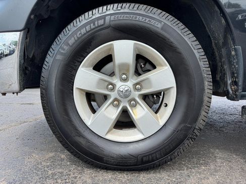 Used 2016 RAM 1500 ST w/ SXT Appearance Group AWD/4WD image 13
