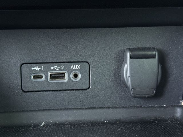Used 2022 Nissan Sentra SV FWD image 22