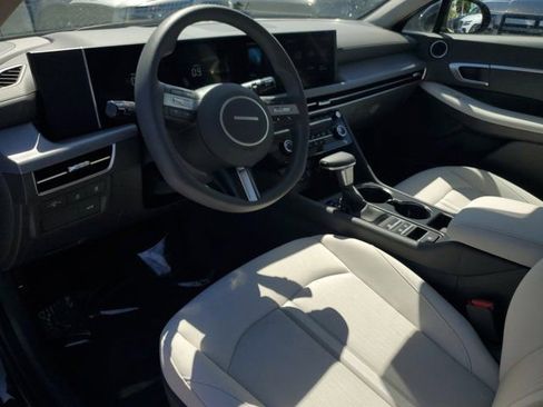 Certified 2025 Hyundai Sonata SE image 14