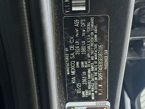 Used 2025 Kia K4 LXS image 12