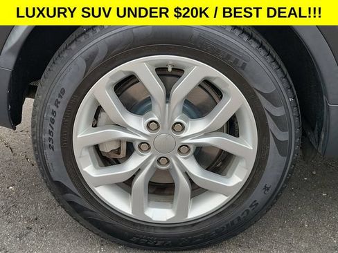 Used 2019 Land Rover Discovery SE AWD/4WD image 6