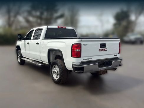 Used 2016 GMC Sierra 2500 4x4 Crew Cab w/ Sierra Convenience Package image 3