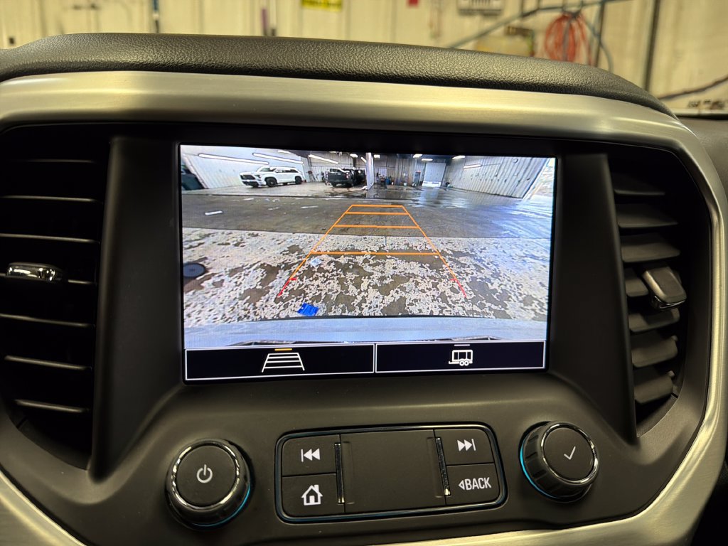 Used 2023 GMC Acadia SLE w/ Driver Convenience Package AWD/4WD image 26