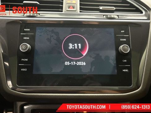 Used 2023 Volkswagen Tiguan SE R-Line FWD image 13