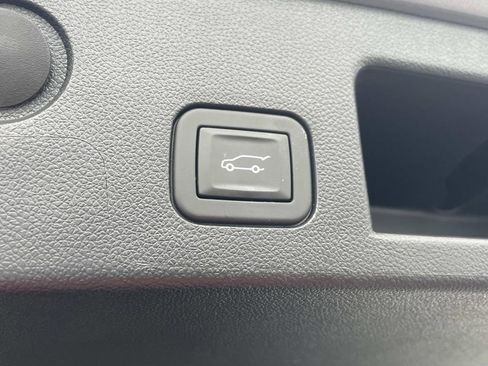 New 2026 Chevrolet Equinox LT w/ Convenience Package II image 12