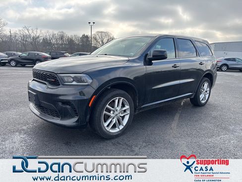 Used 2023 Dodge Durango GT image 1