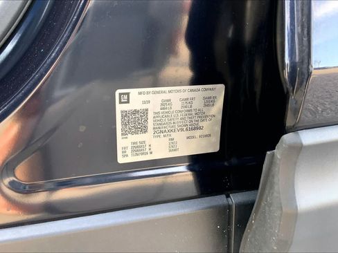 Used 2020 Chevrolet Equinox LT FWD image 32