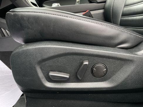 Used 2022 Ford Edge SEL w/ Class II Trailer Tow Package image 15