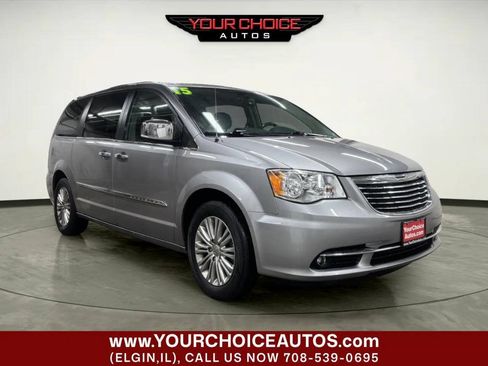 Used 2015 Chrysler Town & Country Touring-L w/ Driver Convenience Group FWD image 7