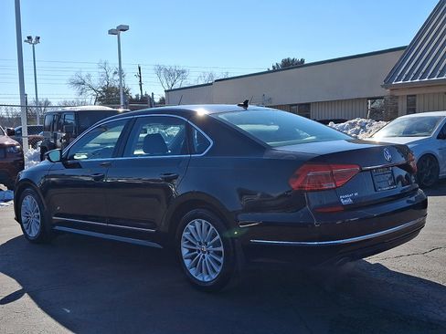 Used 2016 Volkswagen Passat 1.8T SE w/ Lighting Package (P06) image 4