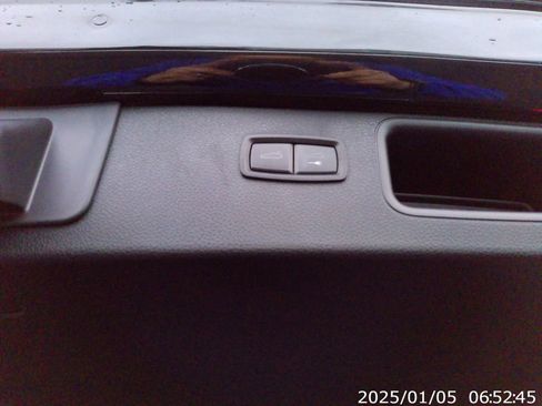 Used 2023 Porsche Macan S image 36