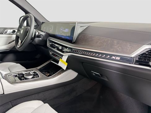 New 2026 BMW X5 xDrive40i w/ Climate Comfort Package AWD/4WD image 29