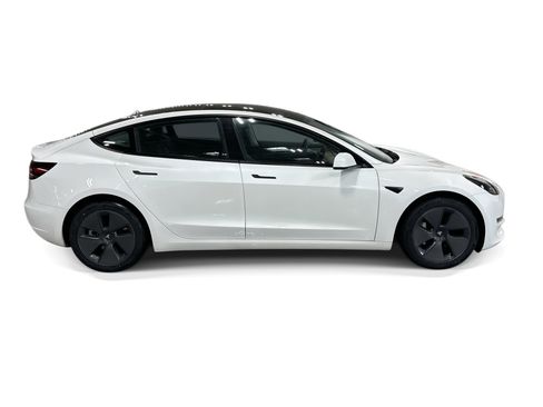 Certified 2023 Tesla Model 3 Standard Range RWD image 7