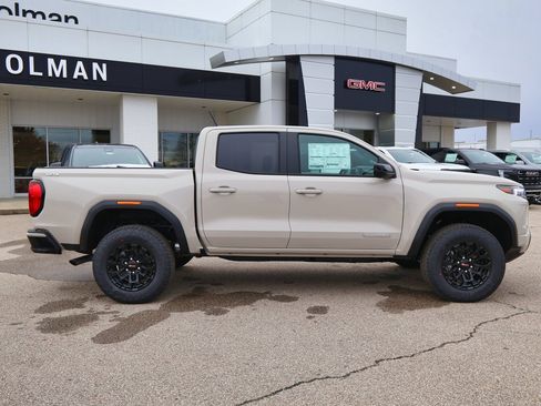 New 2026 GMC Canyon Elevation w/ Convenience Package image 2