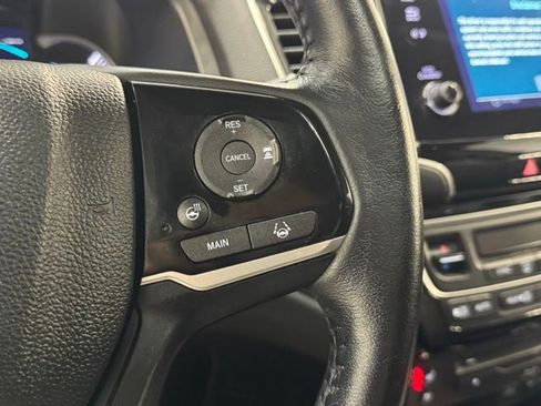 Used 2022 Honda Pilot Touring image 17