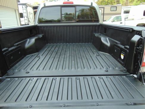 Used 2015 Toyota Tacoma 4x4 Double Cab w/ TRD Off-Road Package image 12