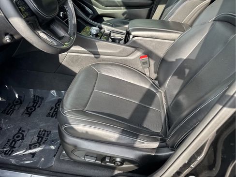 Used 2022 Jeep Grand Cherokee Overland image 9