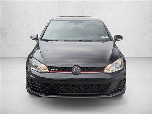 Used 2015 Volkswagen GTI SE FWD image 2