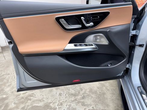 New 2026 Mercedes-Benz E 53 AMG e 4MATIC Sedan image 10