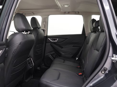 Used 2024 Subaru Forester Touring w/ POP Package 3 AWD/4WD image 16