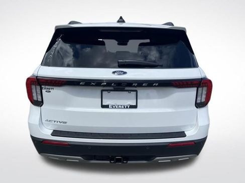 New 2026 Ford Explorer Active image 8