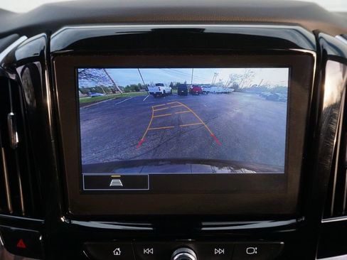 Used 2023 Chevrolet Traverse LT FWD image 20