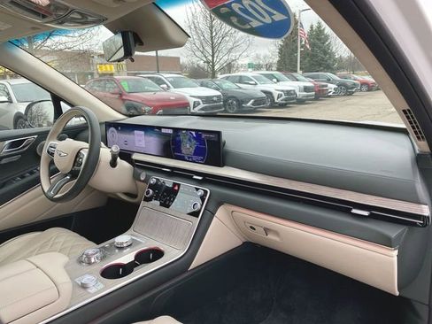 Used 2025 Genesis GV80 3.5T Prestige AWD/4WD image 30