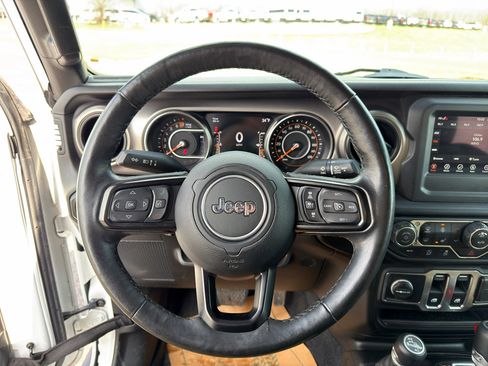 Used 2019 Jeep Wrangler Sport image 30