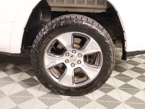 Used 2019 RAM 1500 Laramie AWD/4WD image 20