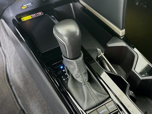 Used 2025 Toyota Camry XSE FWD image 21