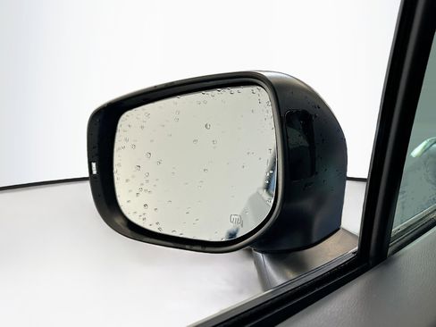 Used 2023 Subaru Forester Limited AWD/4WD image 16
