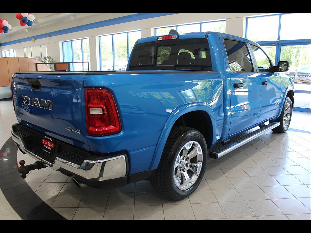 Used 2025 RAM 1500 Big Horn AWD/4WD image 5