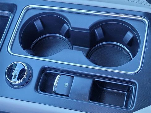 New 2025 Lincoln Corsair Premiere image 22