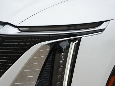 Certified 2024 Cadillac Lyriq Luxury w/ LPO, Floor Liner Package AWD/4WD image 29