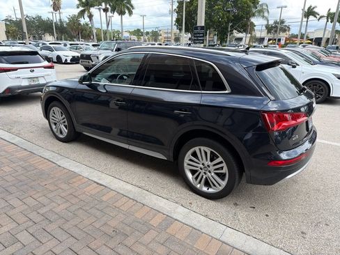 Used 2020 Audi Q5 2.0T Premium Plus w/ Premium Plus Package AWD/4WD image 7