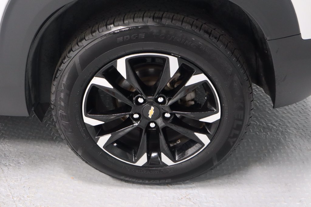 Used 2021 Chevrolet TrailBlazer LT w/ Sun and Liftgate Package AWD/4WD image 19