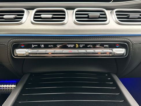 Used 2025 Mercedes-Benz GLE 63 AMG S image 25