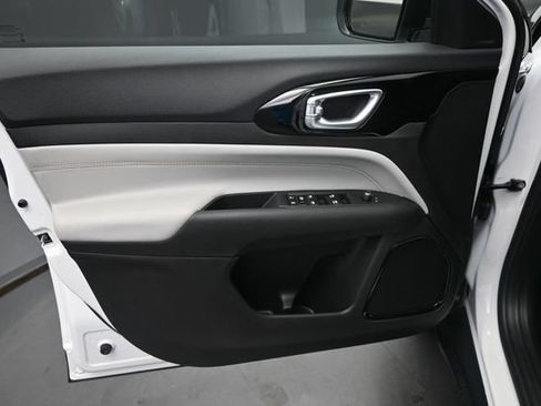 New 2026 Jeep Compass Limited AWD/4WD image 12