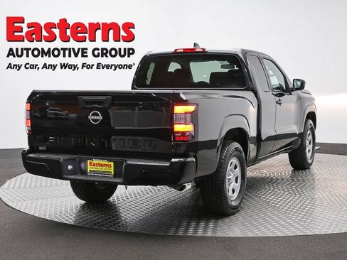 Used 2022 Nissan Frontier S RWD image 5