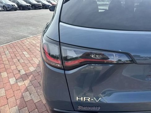 Certified 2024 Honda HR-V EX-L image 10