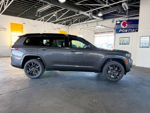New 2025 Jeep Grand Cherokee L Limited image 6