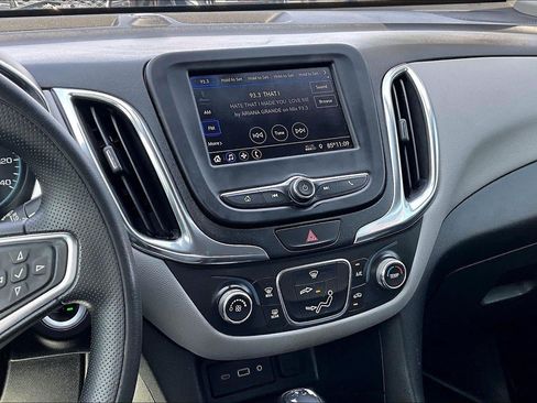 Used 2021 Chevrolet Equinox LS w/ LS Convenience Package AWD/4WD image 6