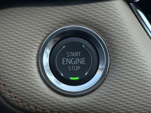 New 2026 Chevrolet Equinox ACTIV w/ Convenience Package III FWD image 17