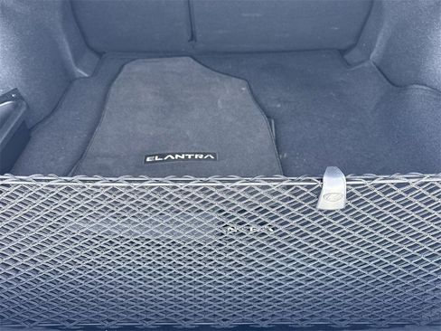 Used 2024 Hyundai Elantra SEL w/ Convenience Package image 18