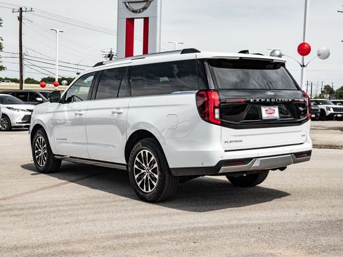 Used 2025 Ford Expedition Max Platinum AWD/4WD image 7