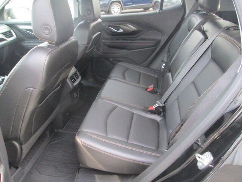 Used 2021 GMC Terrain SLT w/ Infotainment Package II image 11